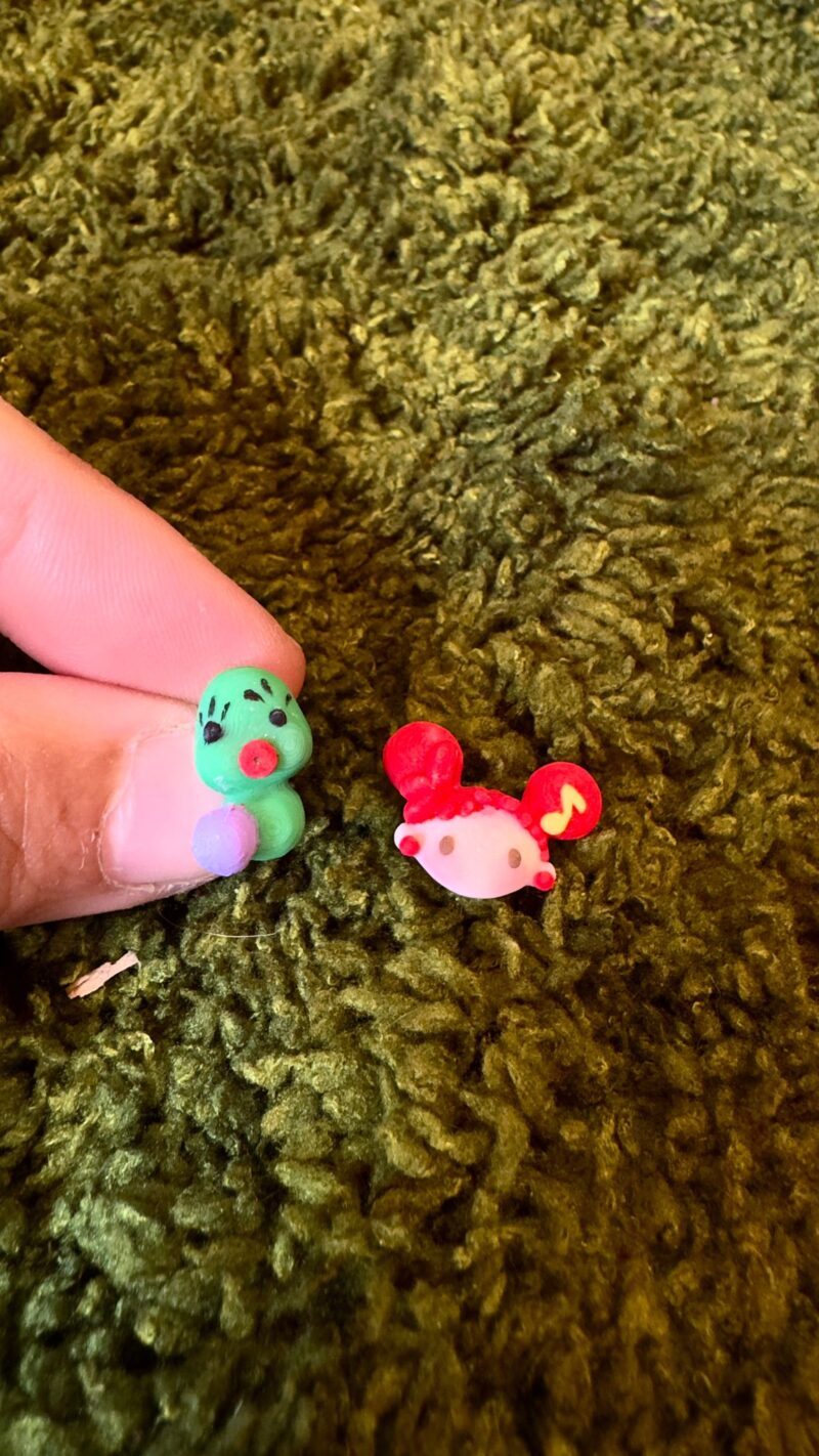 Pendientes Doremi y bruja Rica botón