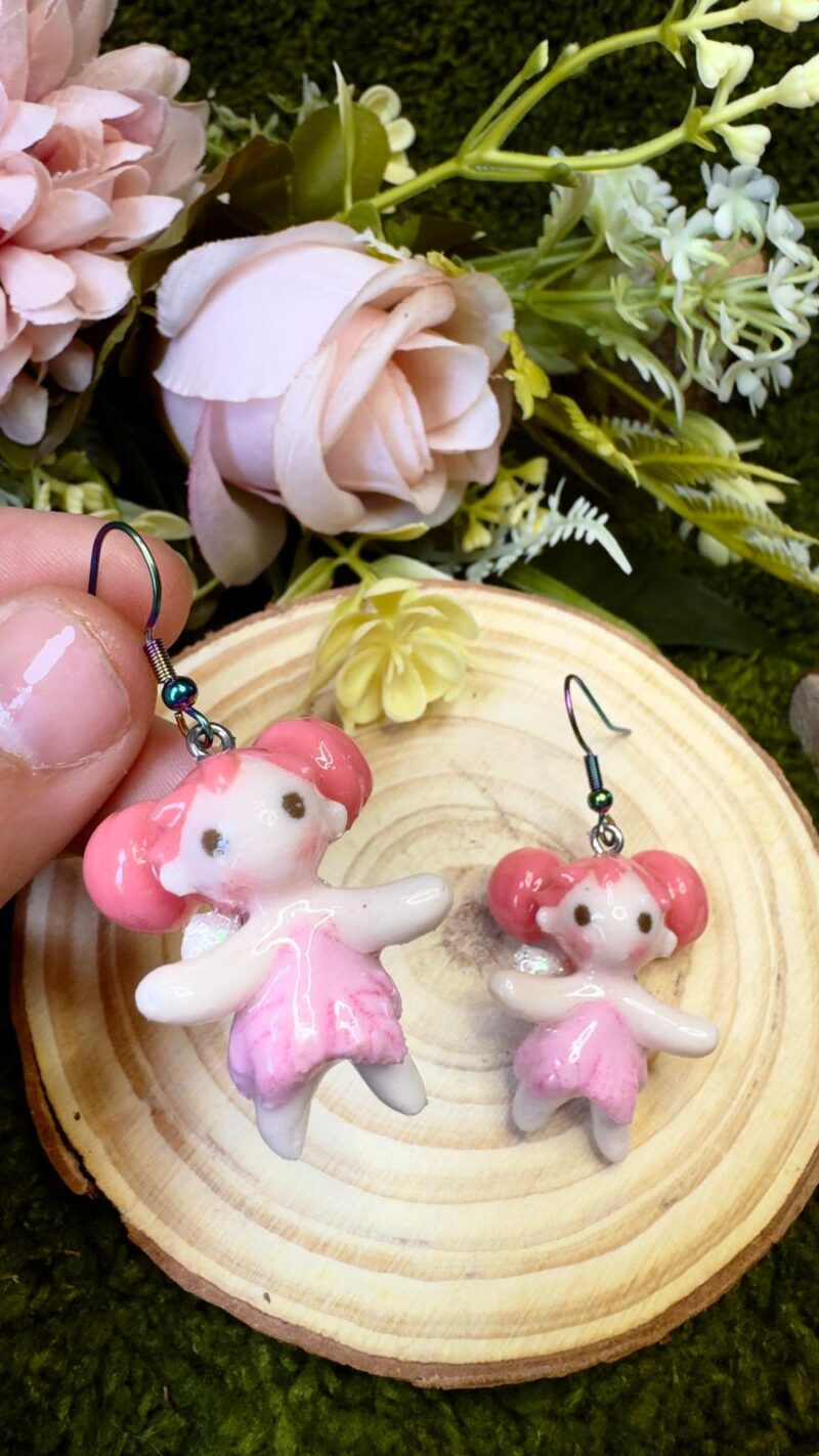 Pendientes hadas rosas acabado brillo